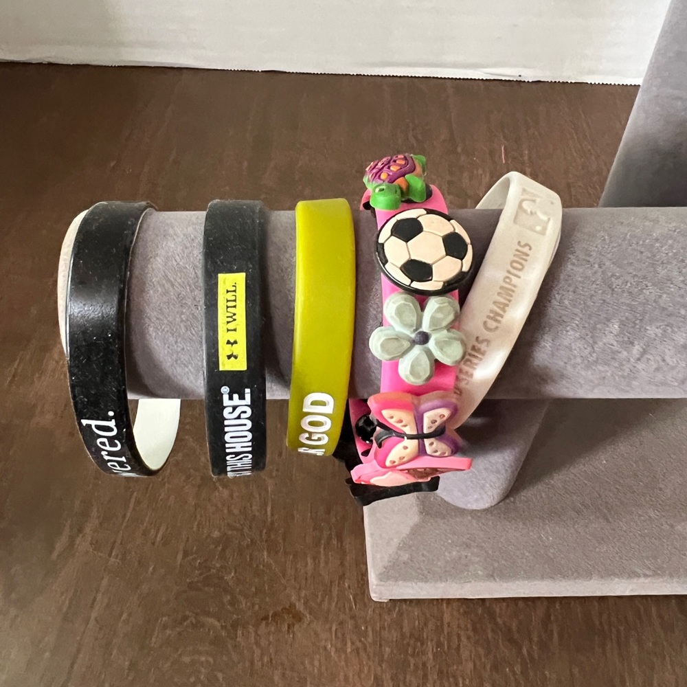 Silicon rubber bracelet lot charms under armour Red Sox answered
